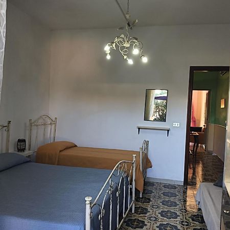 Villa Gardenia Sant Isidoro  Exterior foto